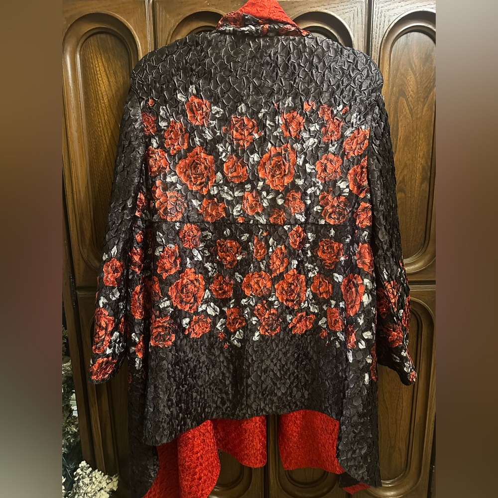 Joseph Ribkoff Textured Red Jacket - Picture 3 of 7